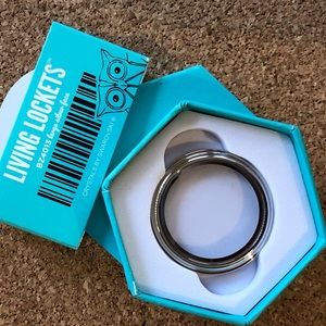 Origami Owl Large Silver Twist Locket Face